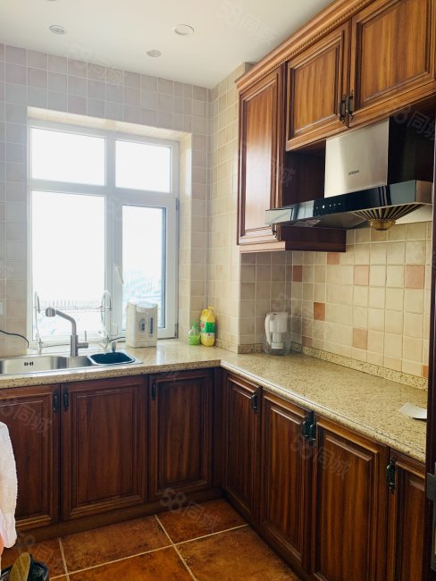 瑞城御园南北通透精装好房双卫格局有电梯小区新