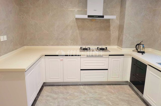 新城悦隽江山4室2厅144㎡138万二手房图片