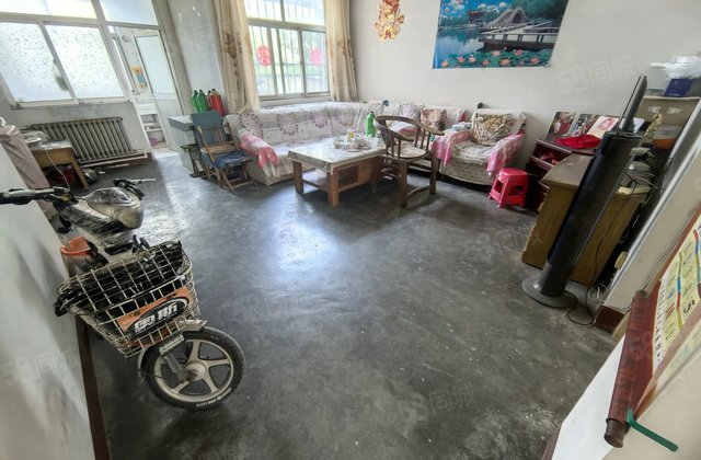 老文轩，东关国际新时代小区 二楼2室2厅1卫看房方便