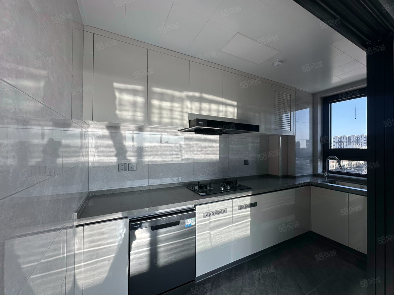 星譽(yù)BEIJING南區(qū)3室2廳2衛(wèi)105㎡南北450萬