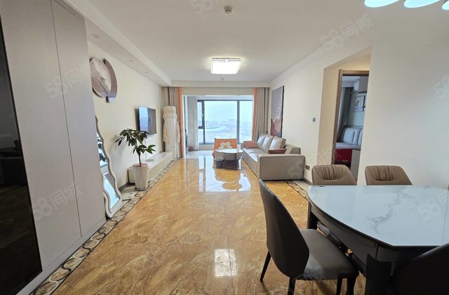 观景房 翡丽湾 精装三室双阳台  送车位送12年物业费