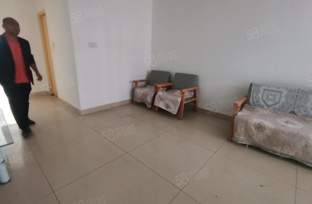 急急急售 两室隔三室出门就是民生  外国语。