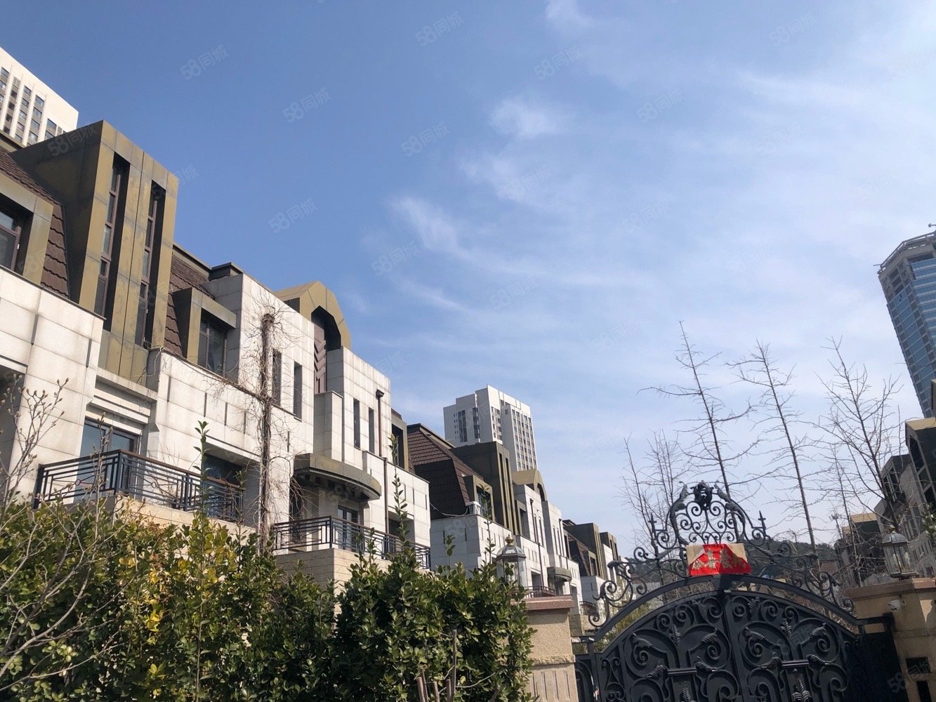 颐和星海(别墅)4室2厅3卫257㎡南北1160万