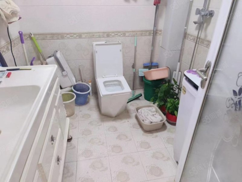 公务员小区2室2厅1卫105㎡南北68万