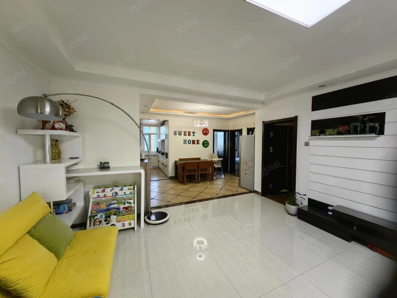 东方国际3室2厅1卫121㎡南北51.5万