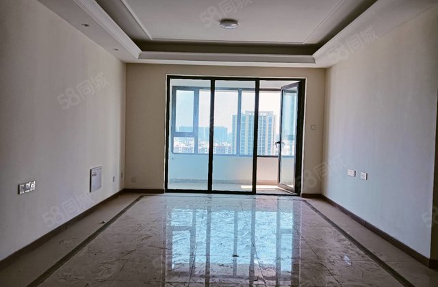 急售   三室两卫 单价八千多 全明户型 带储藏室  观景房