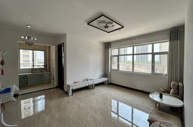 边户 边户 边户 小高 带车位 免大税 很合适的一个