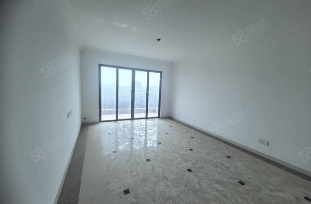 碧桂园翡翠湾3室2厅127.65㎡78万二手房图片