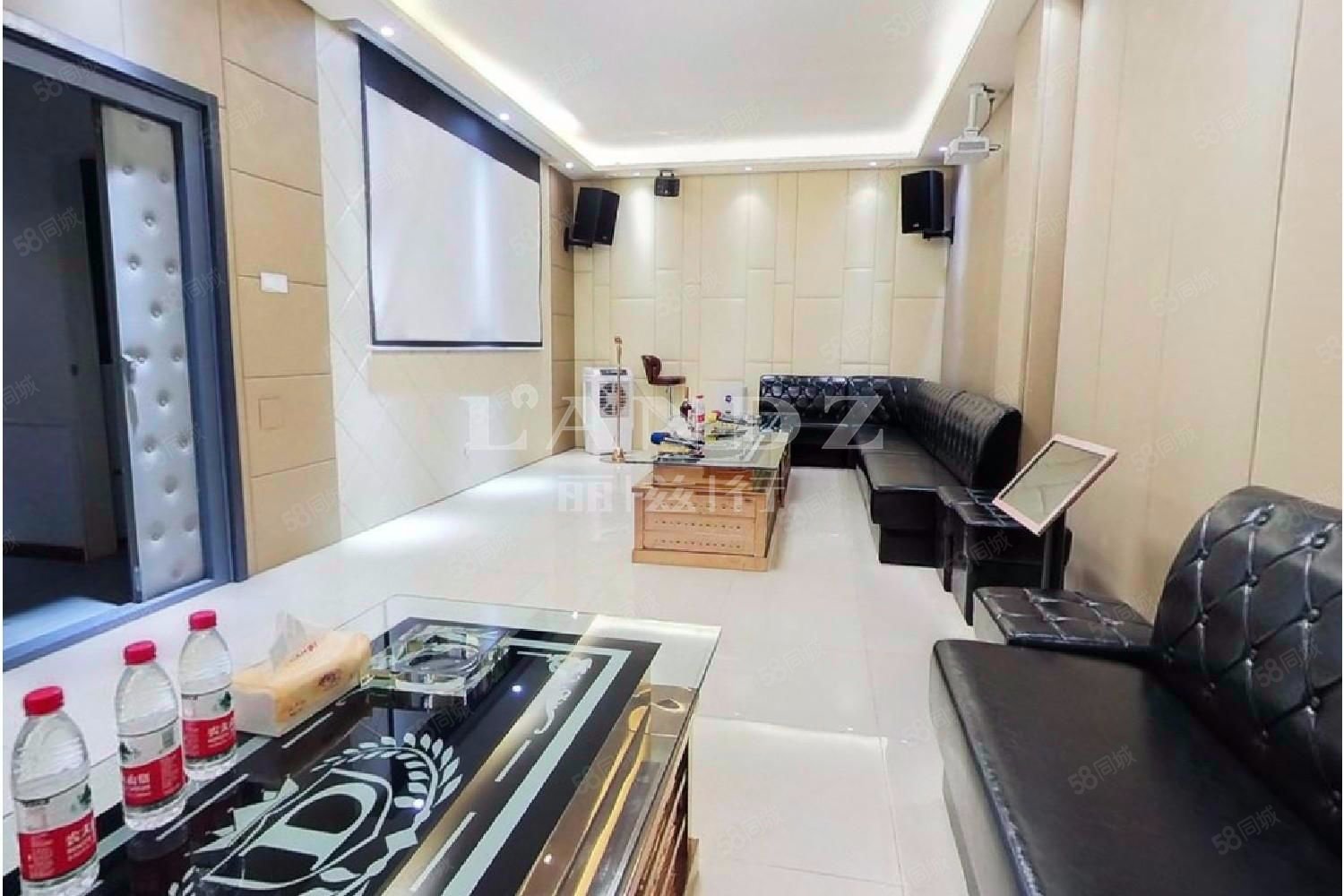 東石槽胡同小區(qū)2室2廳0衛(wèi)380㎡南5900萬(wàn)