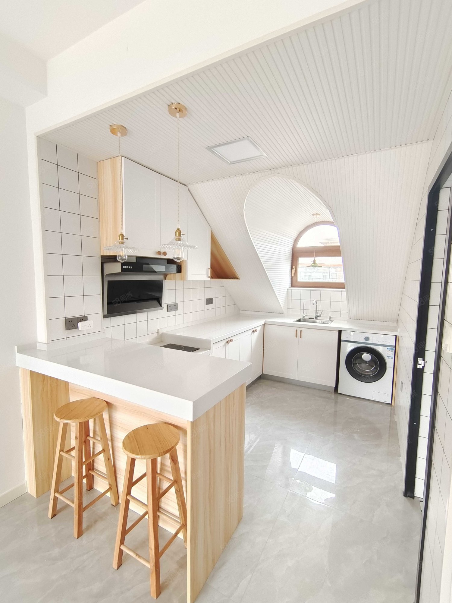 南湖一号(东区)2室1厅1卫60㎡南16.8万