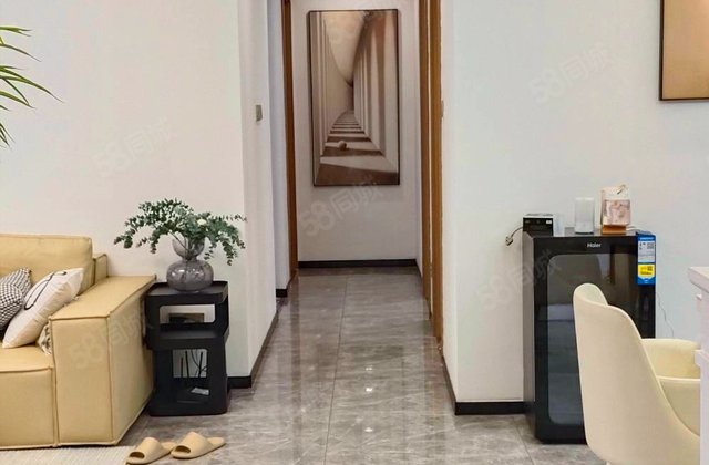 中国铁建湘语梅溪4室2厅142.13㎡158万二手房图片