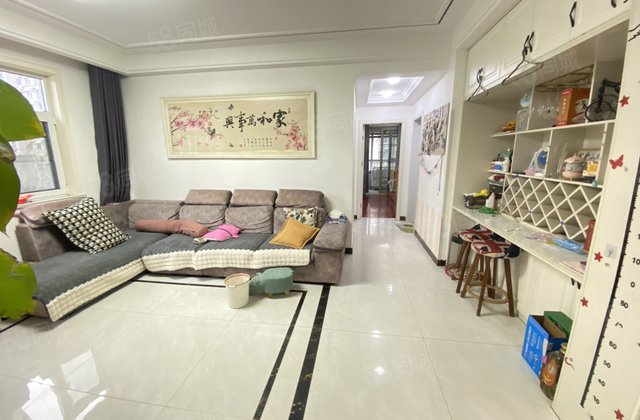 东昌丽都北区 精装修 东边户 三室双卫 拎包入住 东昌中学