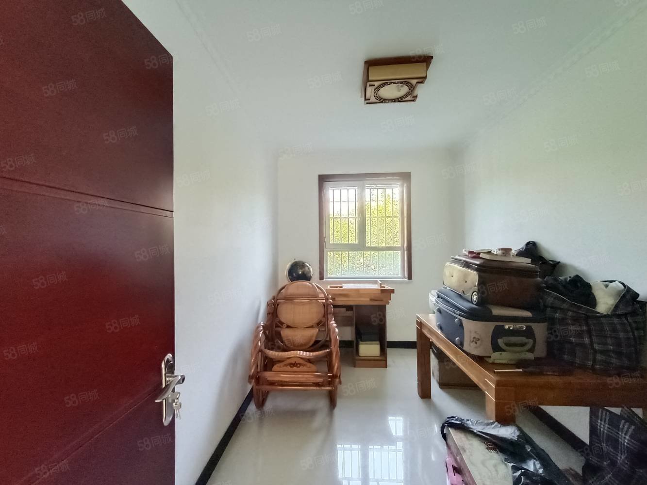 东苑明珠园3室2厅1卫124㎡南北63万