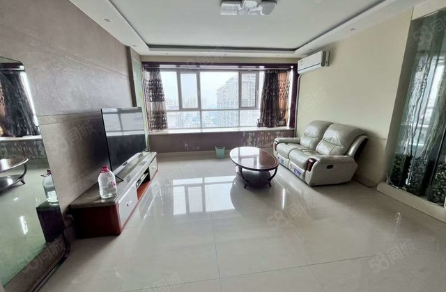 颐馨园，月亮湾D区边户 全明户型      商圈成熟交通便利