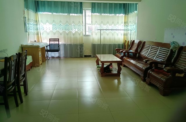 东环市场住宅楼3室2厅107㎡55万二手房图片