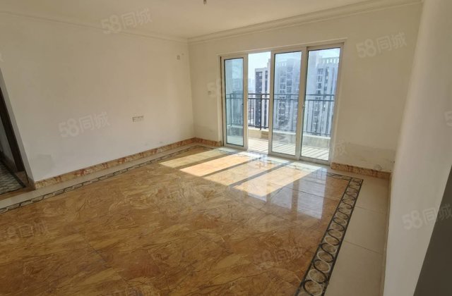 碧桂园天悦府4室2厅141㎡69万二手房图片