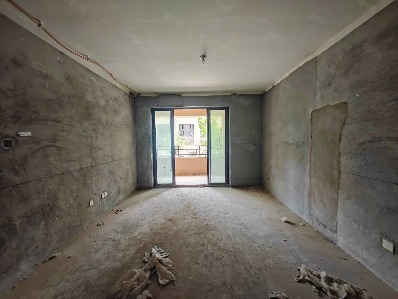 北京城房京城华府4室2厅2卫128㎡南北77万