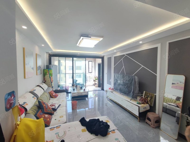 【10图】丰园小区三室二厅现代装修带储藏室,丰园小区-日照58同城