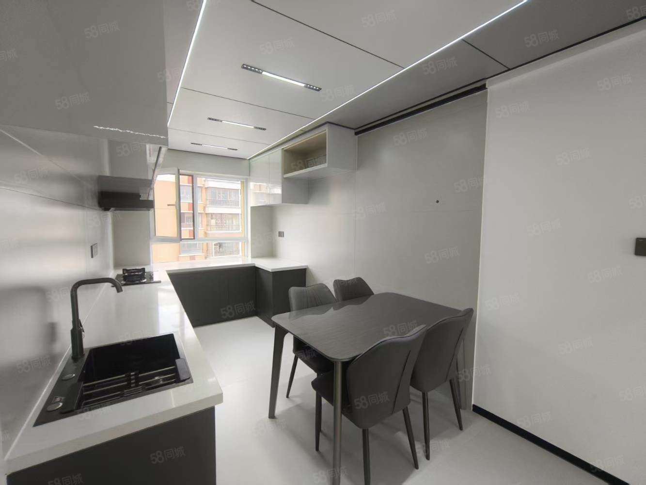 大业金河湾3室2厅2卫126㎡南北62万