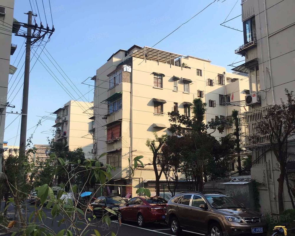 柳营路1025弄小区内中环之间