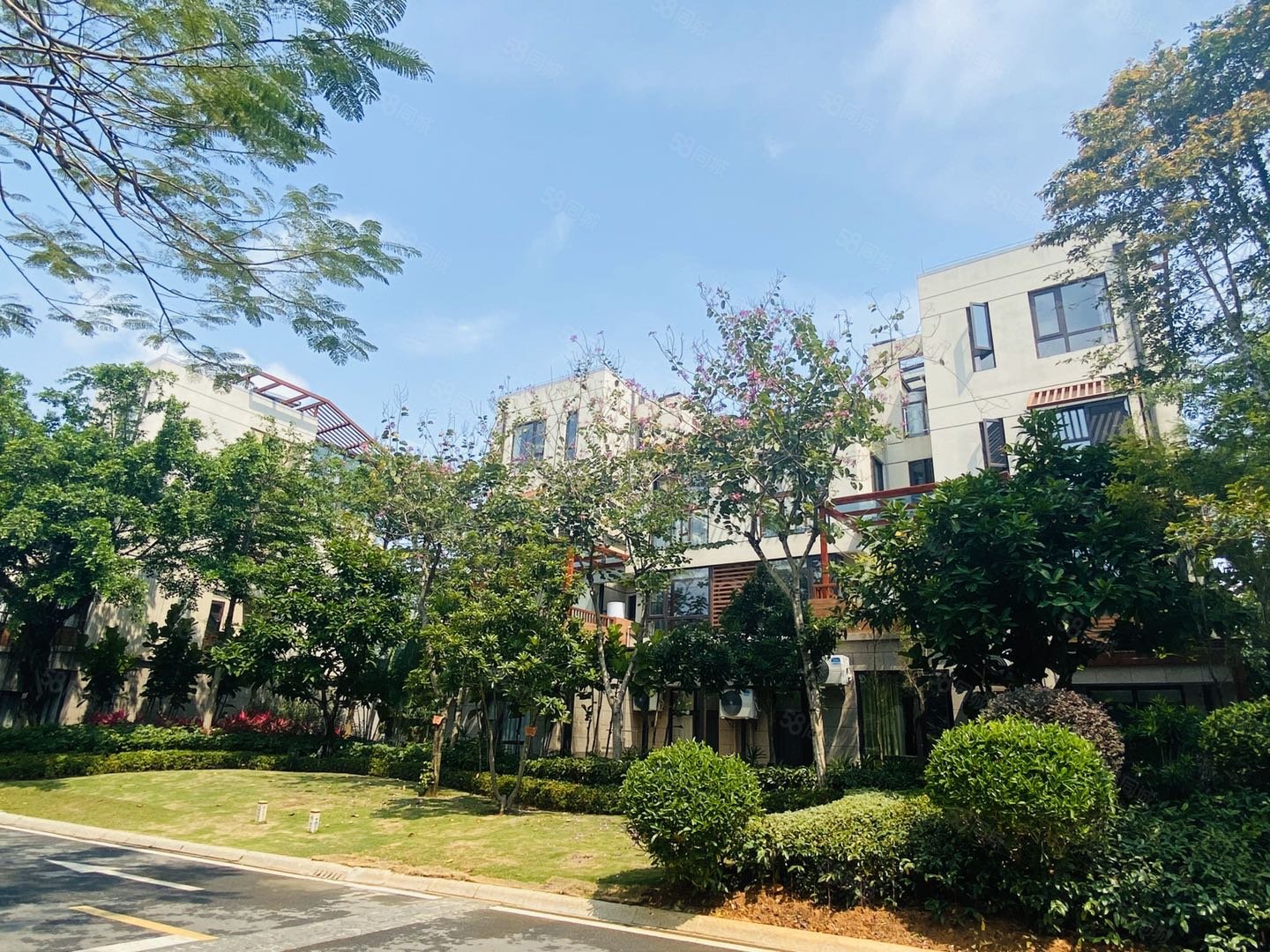 一楼花园温泉度假村兴隆石梅半岛精装修希尔顿酒店配套