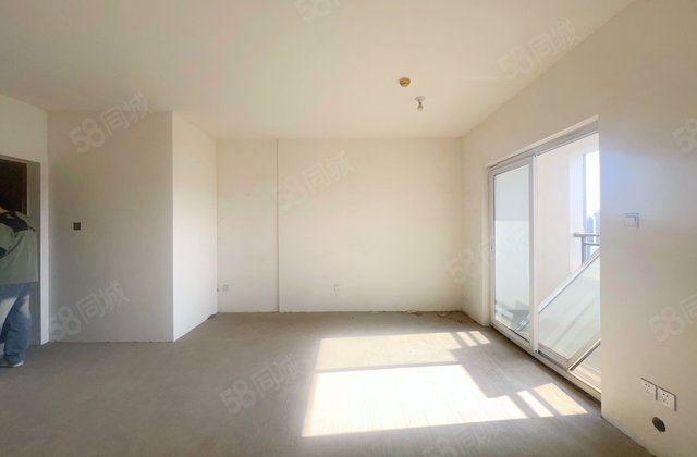 蓝润V客东都3室2厅93.89㎡141万二手房图片