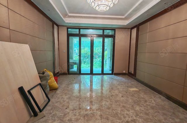 恒大御景半岛4室2厅139.85㎡110万二手房图片
