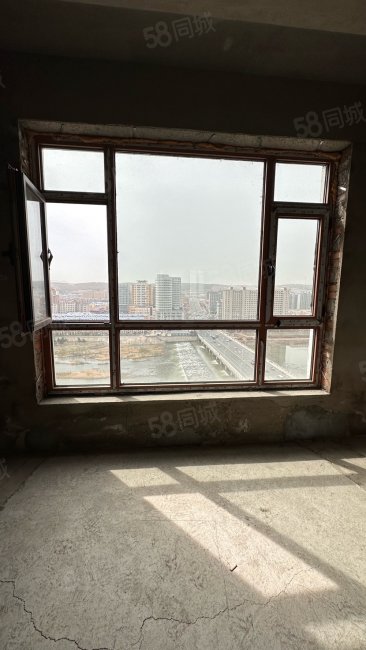 七 圣泉雅苑20楼 106平 二室一厅 南北通毛坯,圣泉雅苑-延边58同城