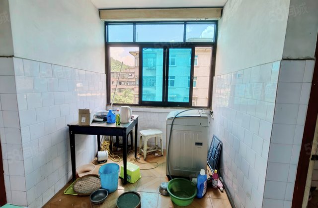 振华生活小区3室2厅90.72㎡32万二手房图片