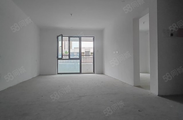 公用瑞马禧悦4室2厅135㎡109万二手房图片