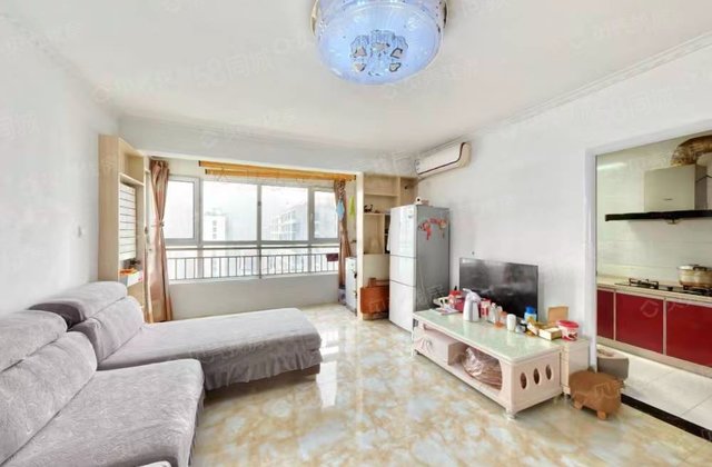 鼎峰新立方2室1厅96.57㎡72万二手房图片