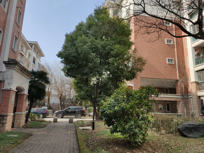 银河湾花园 精装三室朝南 中间楼层 亳小 45中,银河湾花园-合肥58同城