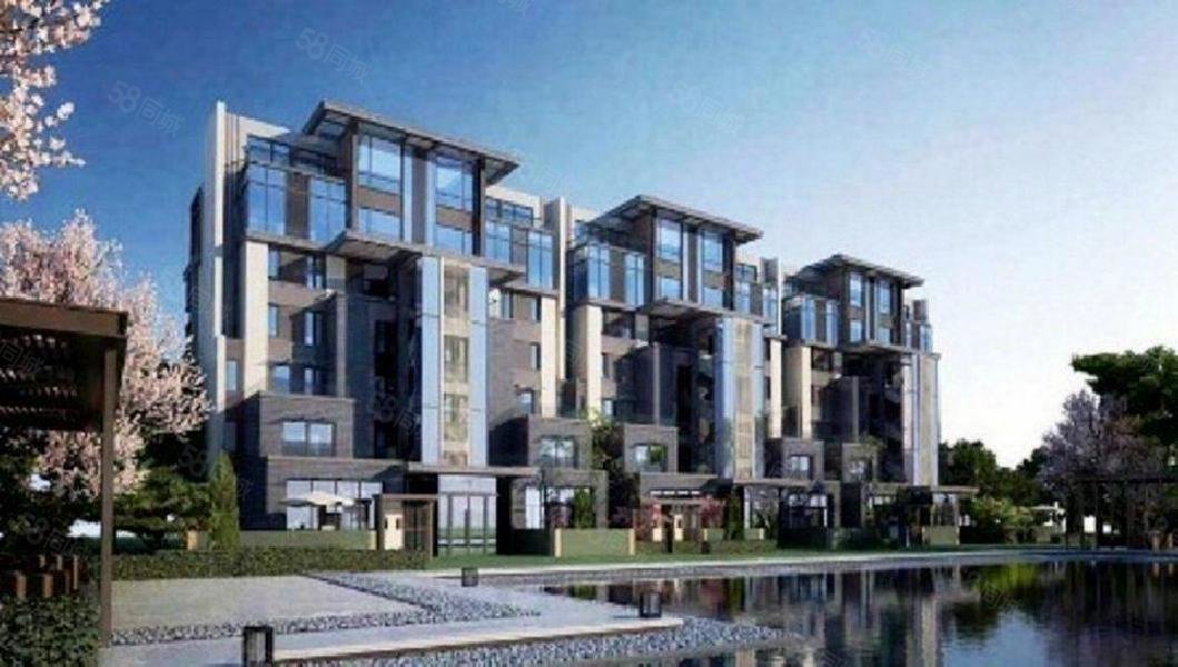 保利半岛南沙自贸区,华师附 中就在小区门口,地铁口旁