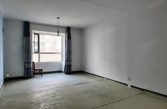 开发区东昌 核心区域 东昌丽都三室双卫 带车位储  随时看