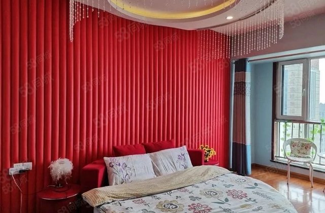 东昌中学，豪华商住楼 中间楼层采光好 交通便利送家具