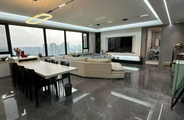 百合新城220平层精装带车位储藏室免大税