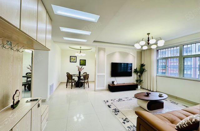 水岸新城精装修带车库 好楼层三室朝阳嘉明香江北边实验双语九中