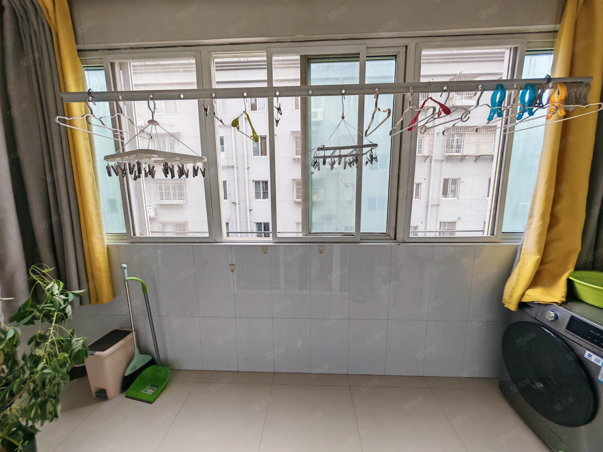 铁兵花园3室2厅1卫100㎡南北39.8万