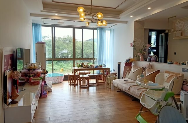 惠远大厦4室2厅136.16㎡120万二手房图片