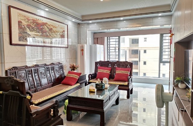 金城锦绣中华4室2厅131.87㎡128万二手房图片