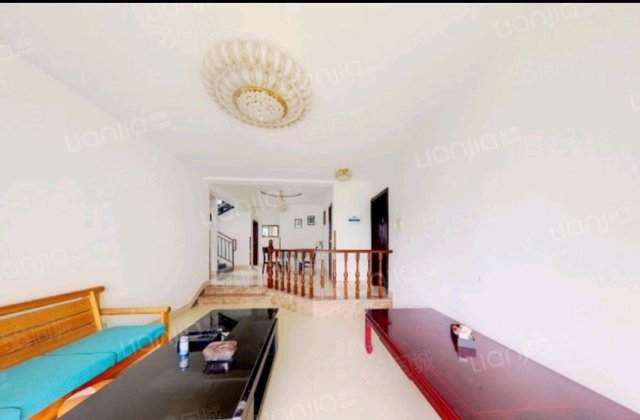 凤凰园4室2厅175㎡95万二手房图片