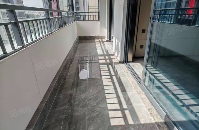 瑧誉府4室2厅141.01㎡460万二手房图片