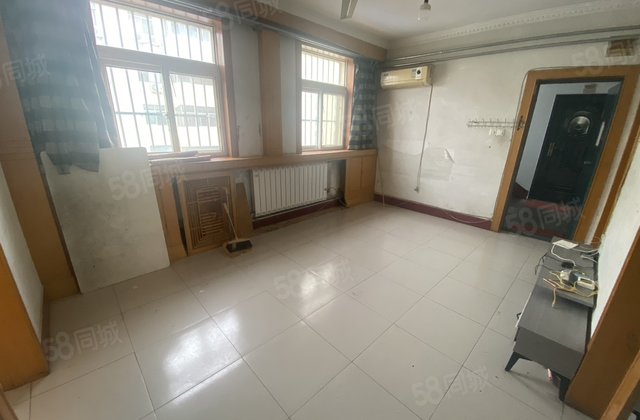 新上 市委家属院 3室2厅1卫 3室朝阳 兴华路   东昌