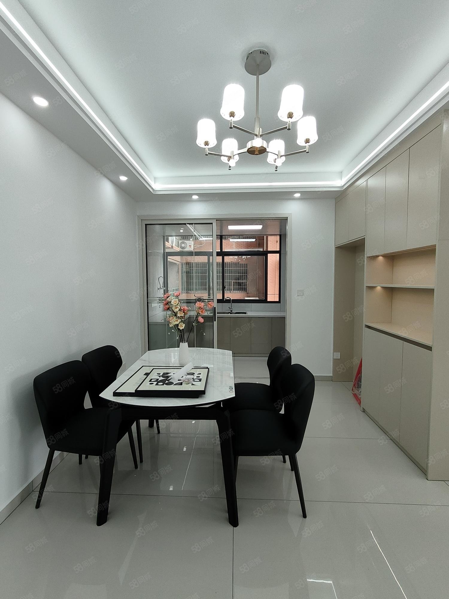 凯悦豪庭3室2厅2卫121㎡南北72.8万