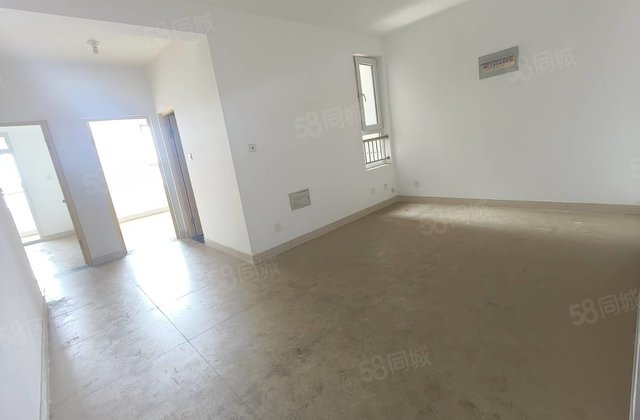 妇幼保健院对面     附近 温馨两居室 可按揭送地下室