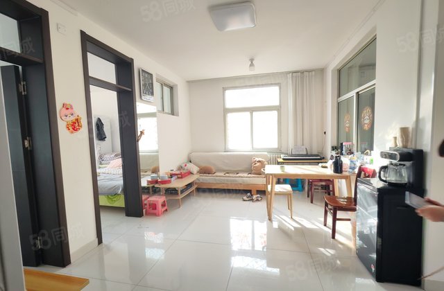 紧邻文轩 一中 山水文园旁 精装三室 小区好停车