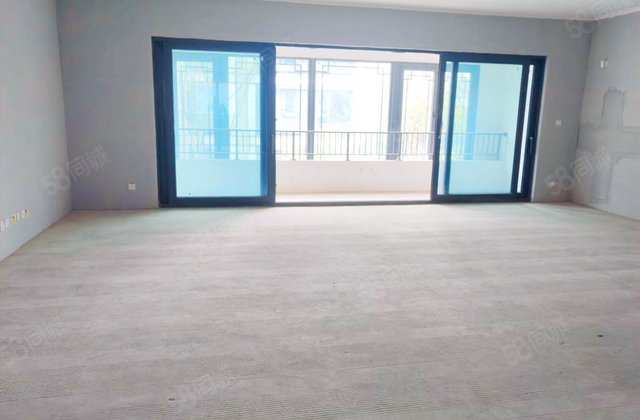 融创国宾雅集4室2厅227.43㎡700万二手房图片