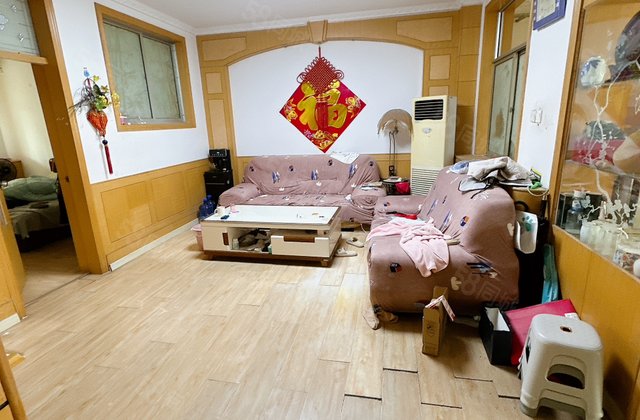 文轩 八中 好楼层 单位家属院 三室朝阳 停车方便