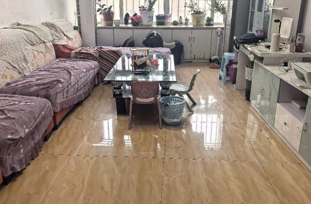 西域名都3室2厅111.72㎡64万二手房图片