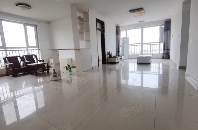 振兴路亚大怡景电梯房  边户 单价6000多 136平大飘窗